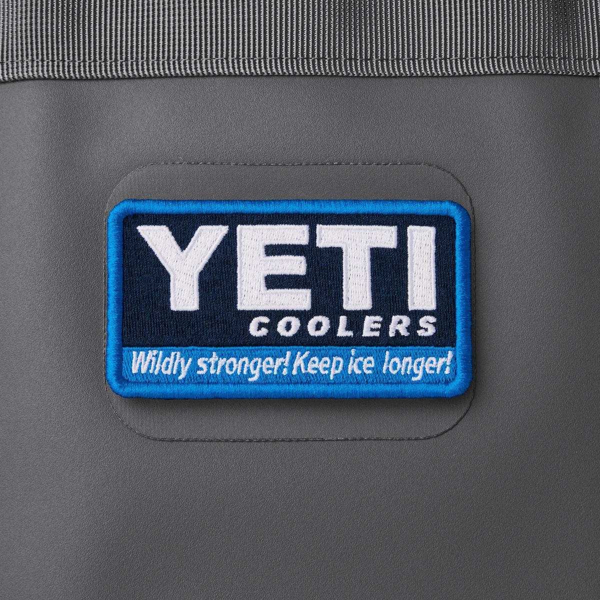 YETI® Collectors' Patches Wildly Stronger Patch - Imagen 4